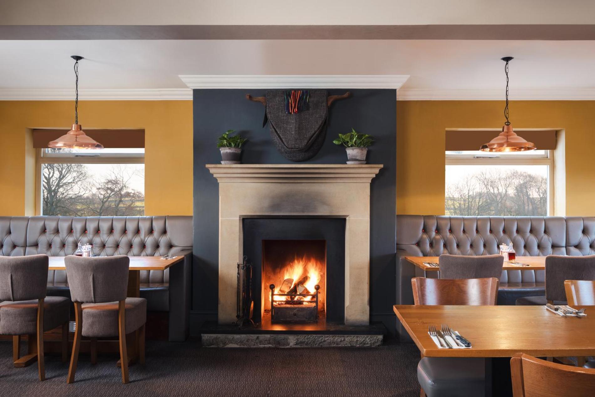 The Highwayman Hotel Chesterfield Exterior foto